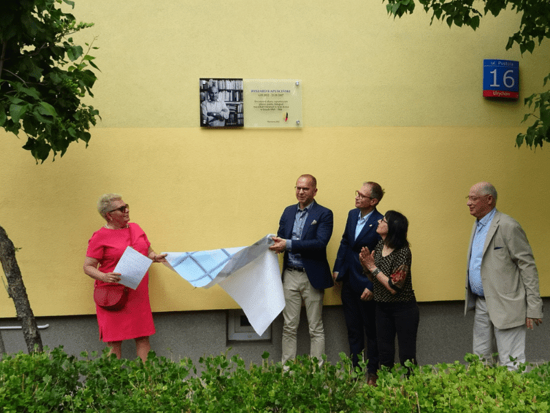 Unveiling of the memorial plaque | Author: archive of Izabella Podzińska
