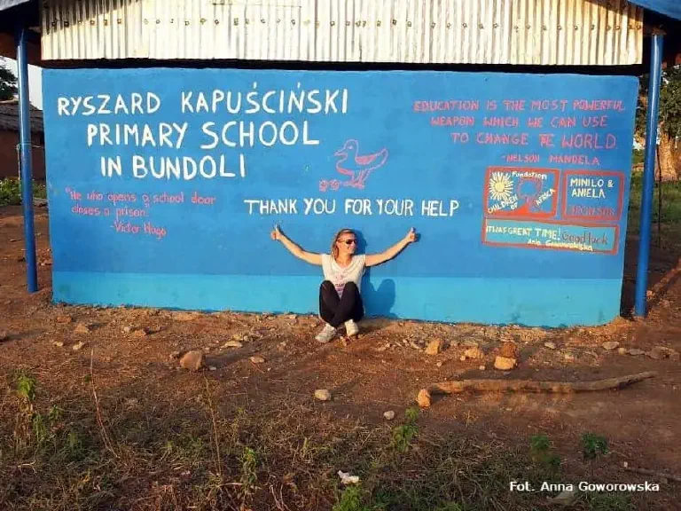 Z wizytą w Szkołe im. Ryszarda Kapuścińskiego w Ghanie (Bundoli)